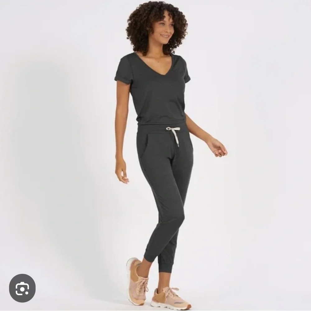 Vuori  all day jumpsuit gray, and extra small